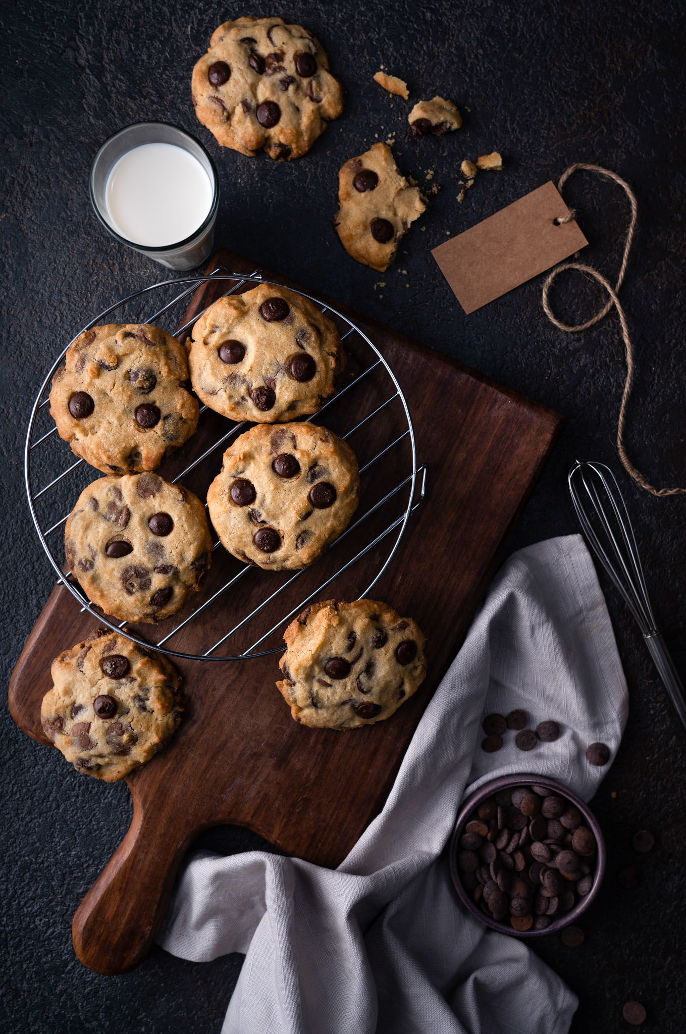 chocolate chip cookies